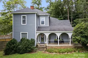 145 Shackford St, Waynesville, NC 28786 - Photo 2