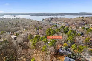 25058 Timberlake Dr, Tega Cay, SC 29708 - Photo 4