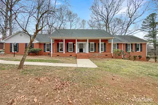 323 Glen Eagles Rd E, Statesville, NC 28625 - Photo 12