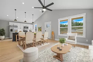 151 Shadowlawn Dr, Asheville, NC 28806 - Photo 32