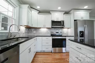 2822 Bettis Rd, Grover, NC 28073 - Photo 8