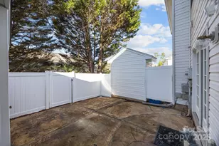 5341 Jocelyn Ln, Charlotte, NC 28269 - Photo 20