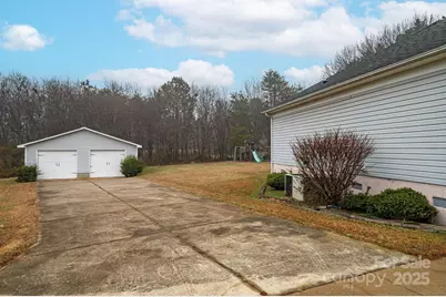 845 Meadow Hill Court, Lincolnton, NC 28092 - Photo 20