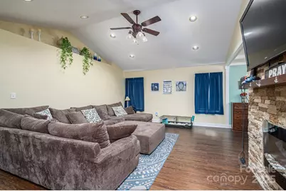 845 Meadow Hill Court, Lincolnton, NC 28092 - Photo 4