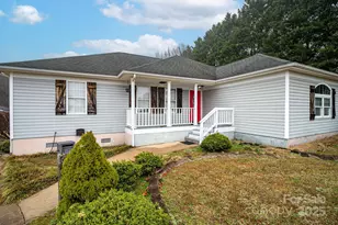 845 Meadow Hill Ct, Lincolnton, NC 28092 - Photo 1