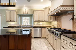 10 Walnut Ln, Fletcher, NC 28732 - Photo 18