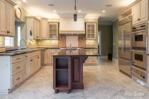 10 Walnut Ln, Fletcher, NC 28732 - Photo 16