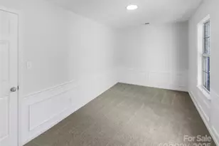 6829 Bickham Ln, Charlotte, NC 28269 - Photo 12