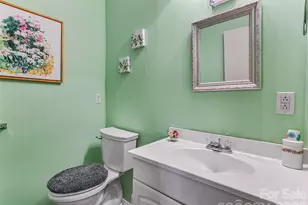 29 Tall Oaks Rd, Candler, NC 28715 - Photo 18