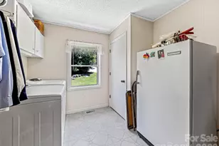 29 Tall Oaks Rd, Candler, NC 28715 - Photo 18