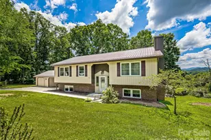 29 Tall Oaks Rd, Candler, NC 28715 - Photo 2