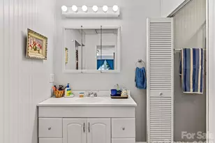 29 Tall Oaks Rd, Candler, NC 28715 - Photo 14