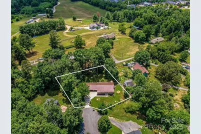 29 Tall Oaks Road, Candler, NC 28715 - Photo 2