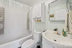 1501 Hebron Rd, Hendersonville, NC 28739 - Photo 16