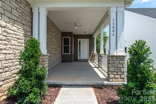 13006 Hazelbrook Ln, Cornelius, NC 28031 - Photo 6