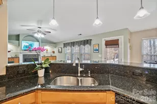 2336 Gemway Dr, Charlotte, NC 28216 - Photo 16