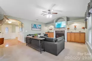 2336 Gemway Dr, Charlotte, NC 28216 - Photo 8