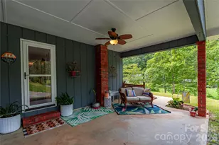 638 Three Quarter Creek Rd, Burnsville, NC 28714 - Photo 12