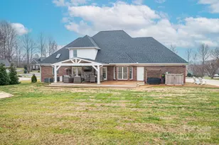 3578 Savannah Ln, Claremont, NC 28610 - Photo 44