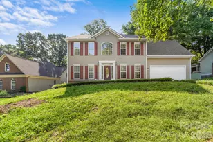 9127 Brocklehurst Ln, Charlotte, NC 28215 - Photo 1