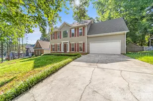 9127 Brocklehurst Ln, Charlotte, NC 28215 - Photo 30