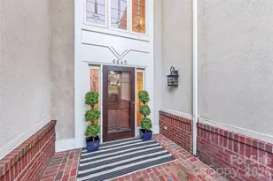 6645 Gaywind Dr, Charlotte, NC 28226 - Photo 2