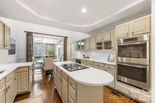 6645 Gaywind Dr, Charlotte, NC 28226 - Photo 16