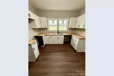 102 S Watterson Street, Kings Mountain, NC 28086 - Photo 4