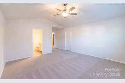 2009 Amos Oaks Lane, Charlotte, NC 28215 - Photo 10