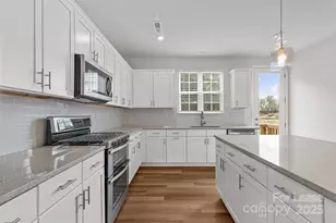 10138 Hemingway Pl, Mint Hill, NC 28227 - Photo 10