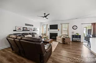 5327 Pembrey Dr, Denver, NC 28037 - Photo 10