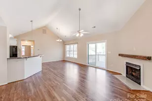 8115 Sisters Ln, Denver, NC 28037 - Photo 4