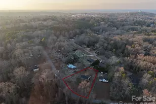 327 Breslin St, Wadesboro, NC 28170 - Photo 2