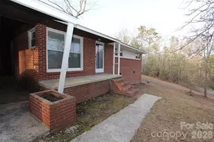 327 Breslin St, Wadesboro, NC 28170 - Photo 36