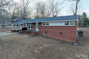 327 Breslin St, Wadesboro, NC 28170 - Photo 6