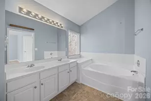 4721 David Cox Rd, Charlotte, NC 28269 - Photo 22