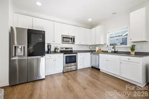 600 Cardwell Ln, Fletcher, NC 28732 - Photo 6