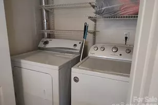 8510 Castle Pine Ct, Charlotte, NC 28226 - Photo 8