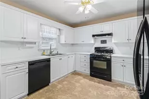 515 Harmony Glen Cir, Rock Hill, SC 29730 - Photo 14