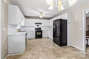 515 Harmony Glen Cir, Rock Hill, SC 29730 - Photo 10