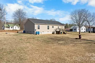 3200 Craig Ave, Valdese, NC 28690 - Photo 28