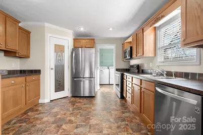 3200 Craig Avenue, Valdese, NC 28690 - Photo 8