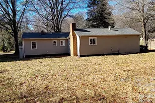 185 Garden Ln, Salisbury, NC 28146 - Photo 4