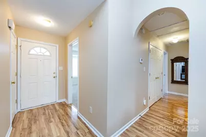 11015 Olde English Drive, Charlotte, NC 28216 - Photo 8