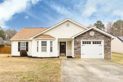 11015 Olde English Drive, Charlotte, NC 28216 - Photo 1
