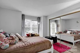 9041 J M Keynes Dr, Charlotte, NC 28262 - Photo 4