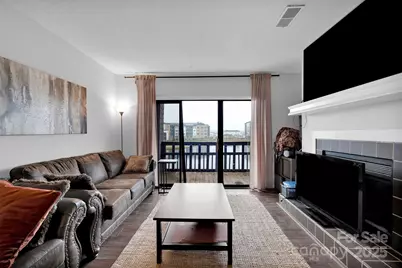 9041 J M Keynes Drive, Charlotte, NC 28262 - Photo 8