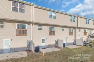 2715 Sydney Overlook Ln, Charlotte, NC 28269 - Photo 18