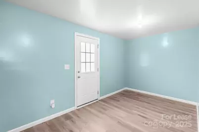 2715 Sydney Overlook Lane, Charlotte, NC 28269 - Photo 2