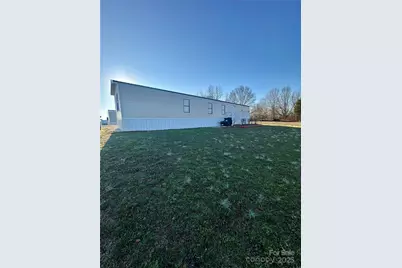 1557 Autumn Lane, Lincolnton, NC 28092 - Photo 2